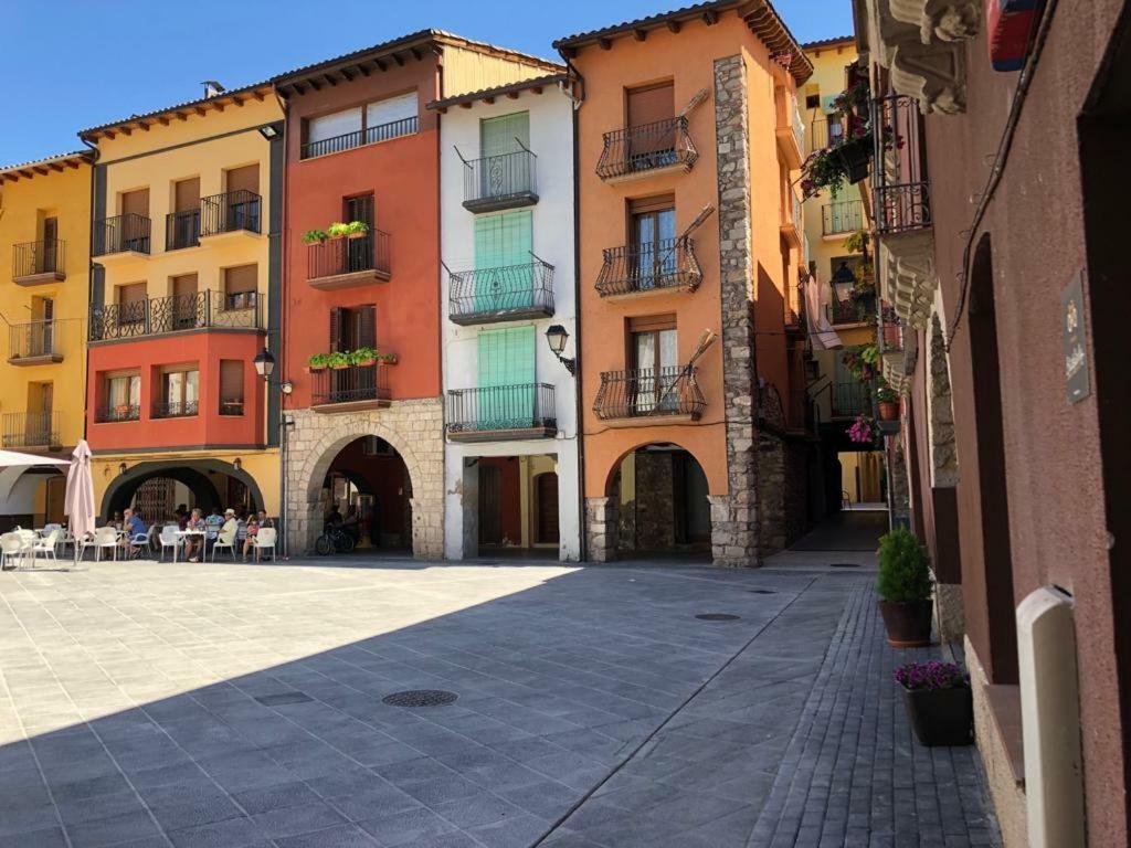 Apartamento Vacacional El Pont de Suert Exteriér fotografie